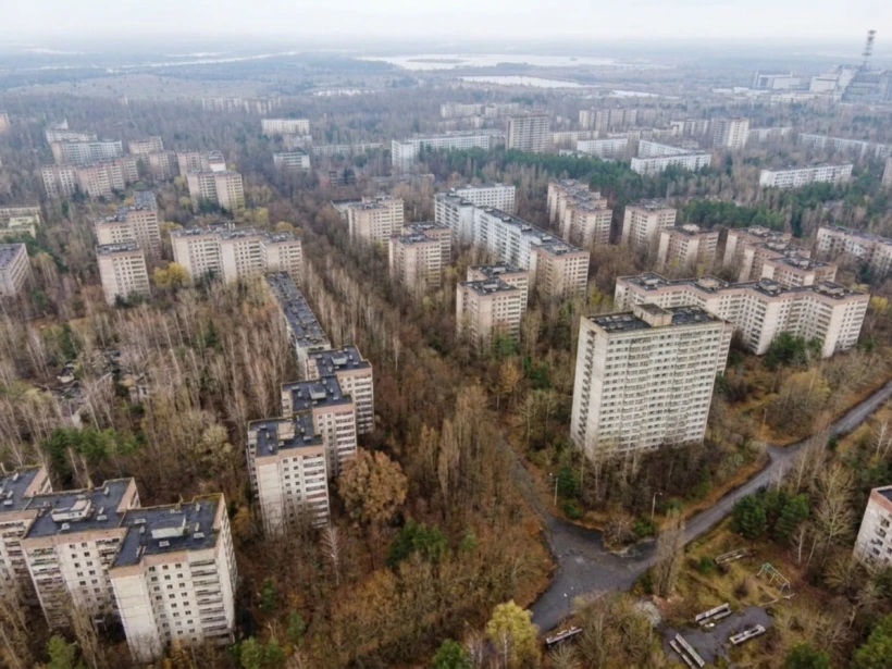 Прип'ять зараз: Місто-привид у зоні відчуження 🏚️