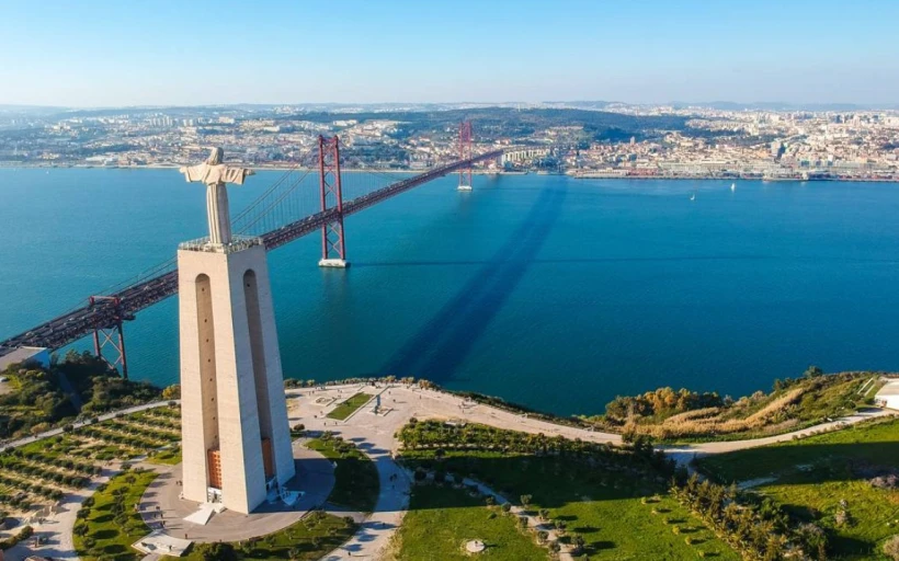 Найвищі статуї Христа у світі: 10 монументів, які варто побачити (ФОТО) - 7 - Relocate.to Найвищі статуї Христа у світі: 10 монументів, які варто побачити (ФОТО) - 7