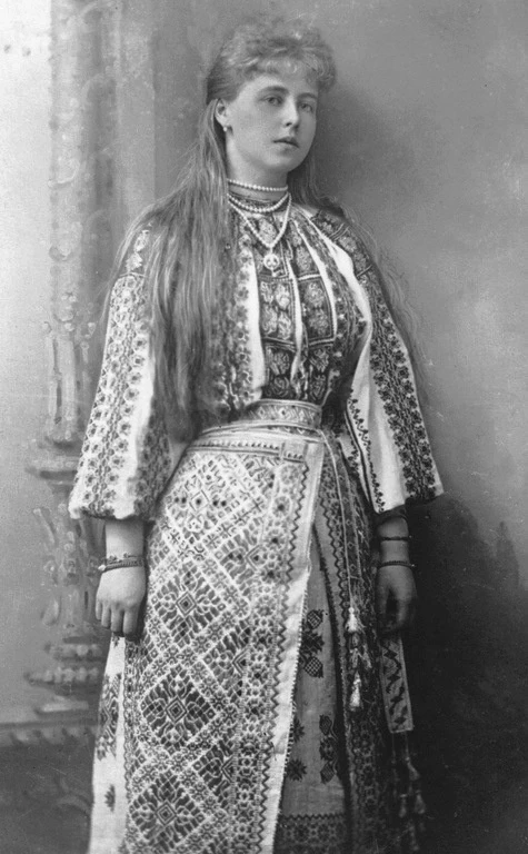 The Romanian National Costumes | Romania In Our Hearts