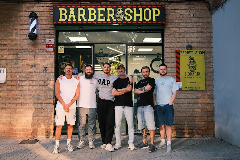 ANNANAS, Alfahuir, barbería, barbershop, corte de pelo clásico y moderno, arreglo de barba, afeitado