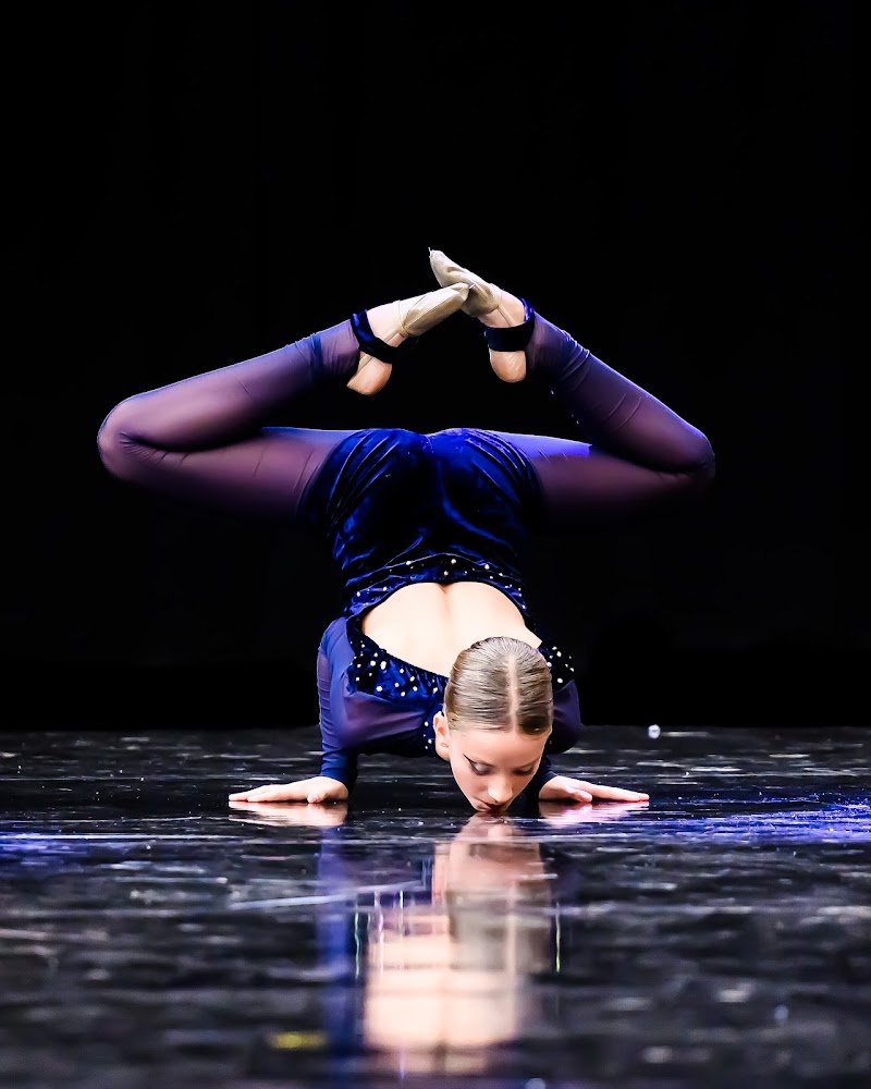 Like Dance Studio