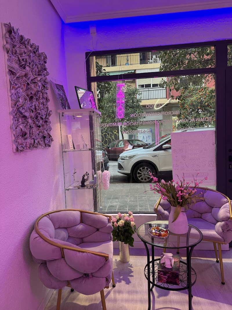 Jelin Tattoo — Tatuajes, Piercing, Manicura y Maquillaje Permanente en Valencia