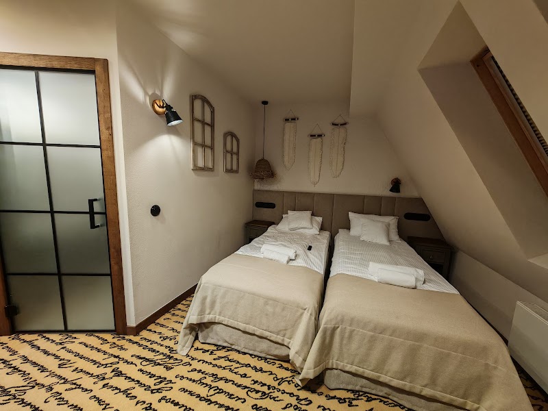 Dwór Bogucin Hotel & Restauracja
