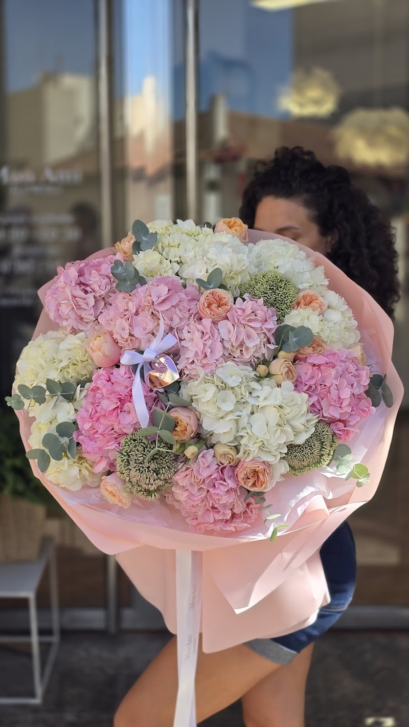 MonAmi Flowers