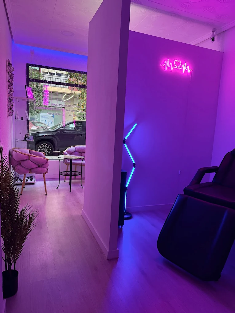 Jelin Tattoo — Tatuajes, Piercing, Manicura y Maquillaje Permanente en Valencia