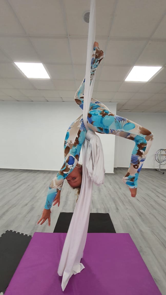 Like Dance Studio