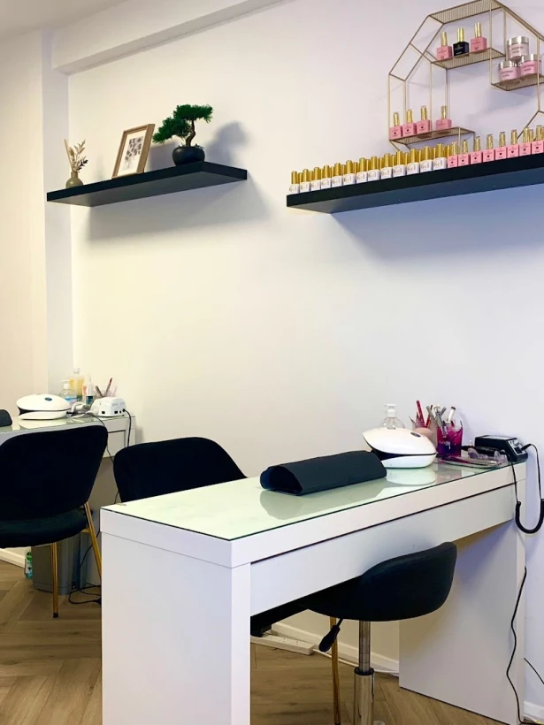 Glow Tanning and Beauty, Maria Nails Chelmsford