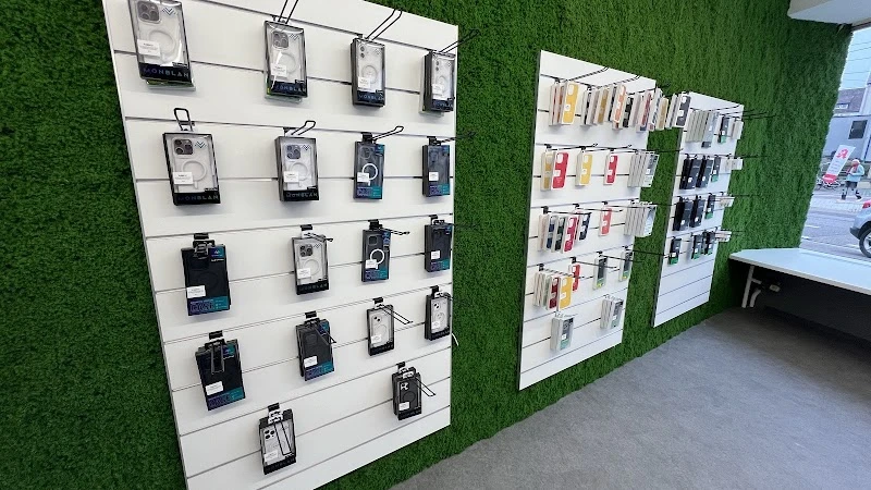 Yuziq Repair Store