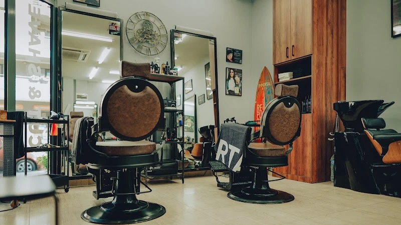 Бръснарница Zeus Barbershop | Varna Levski