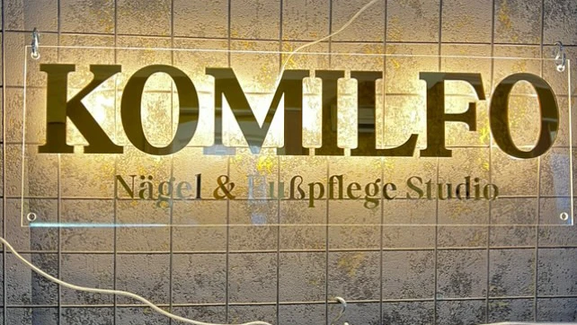 Komilfo Nägel & Fußpflege Studio