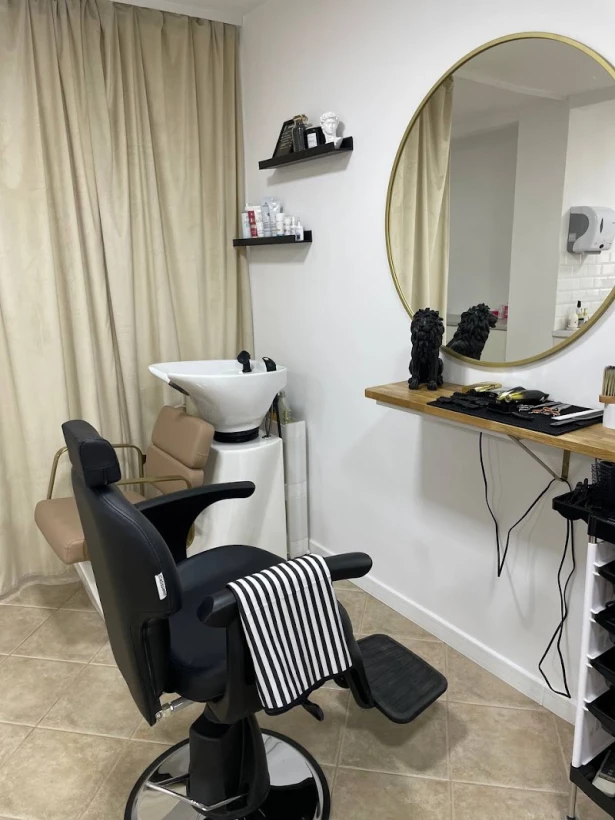 Salon kosmetyczno-fryzjerski SUNLIFE BARBER STRZYŻENIE MĘSKIE