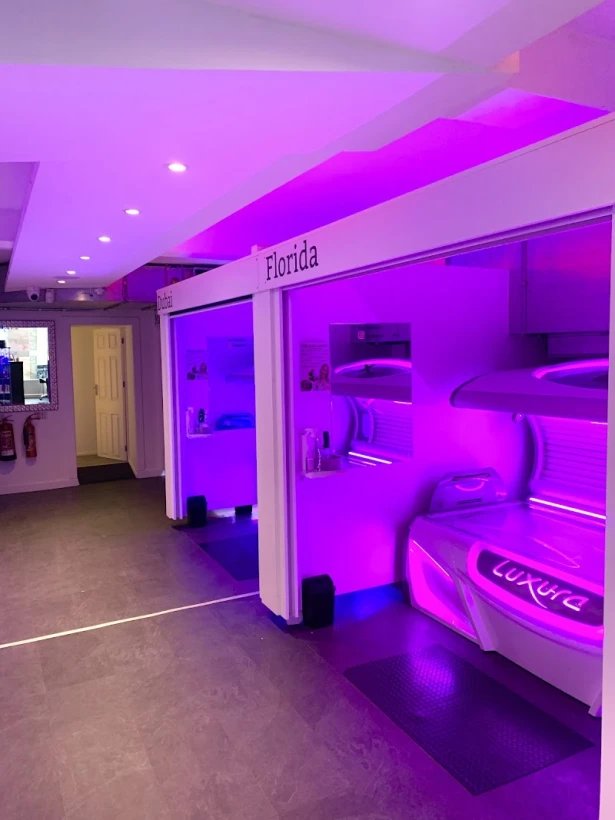 Glow Tanning and Beauty, Maria Nails Chelmsford