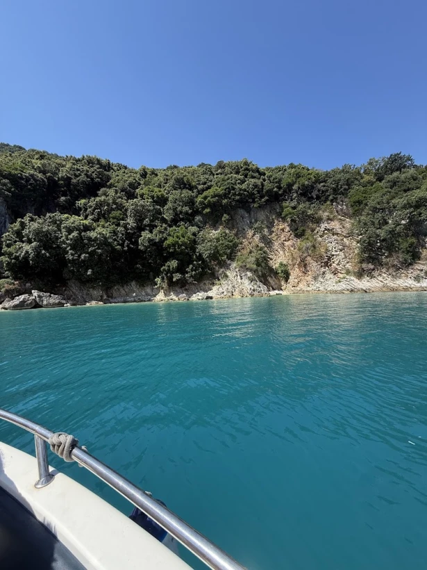 FRIENDS BOAT TOURS