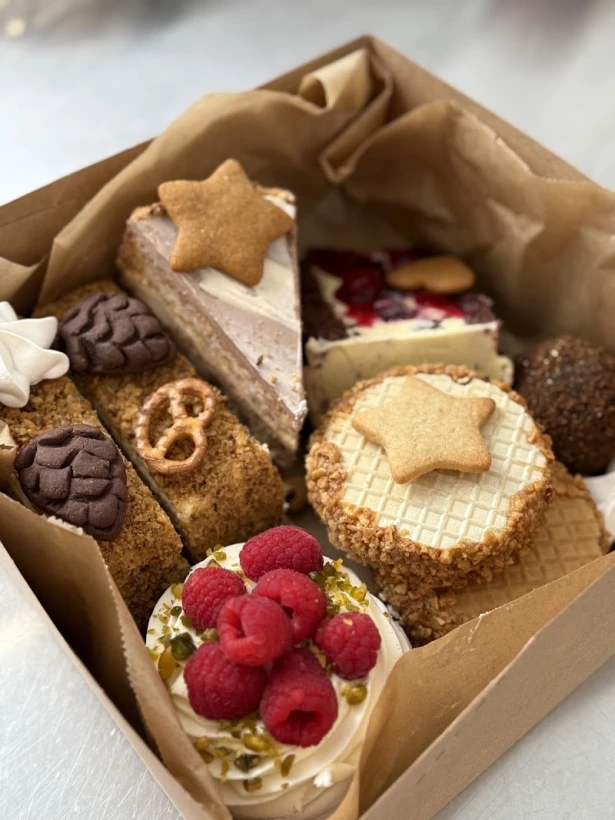 Yanetta: brunch, coffee & pastries