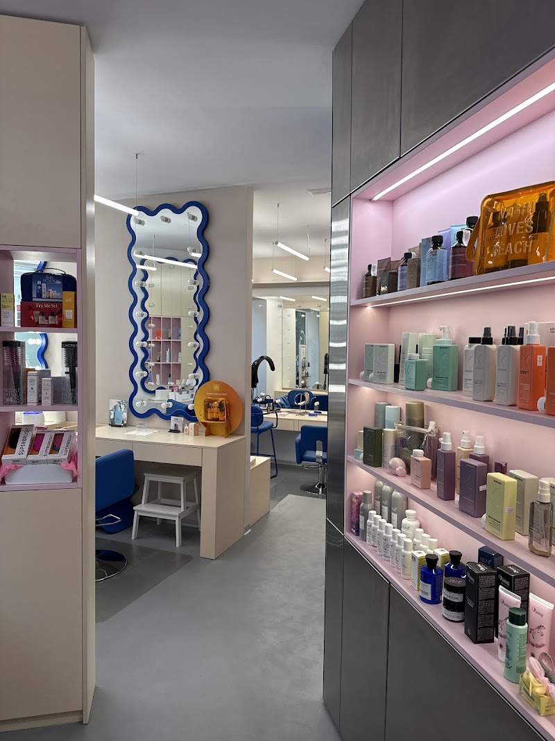 G×Bar Barcelona - Cabello Maquillaje Uñas Piel